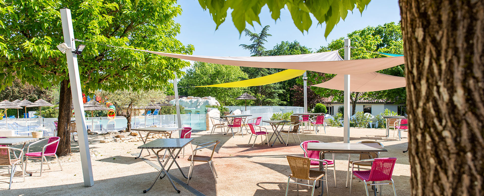 Camping l'Évasion’s restaurant located in the Quercy