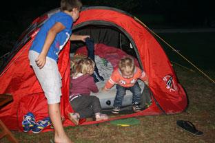Emplacement au camping Lot Evasion à Puy L'Évêque Emplacement au camping Lot Evasion à Puy L'Évêque