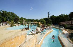 Espace aquatique, piscine au camping Lot Evasion Espace aquatique, piscine au camping Lot Evasion
