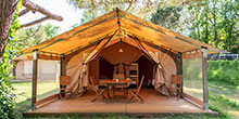 Lodges and safaris rental located in the Lot