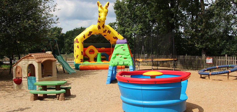 Inflatable structure for the little one at camping l'Évasion located in the Quercy